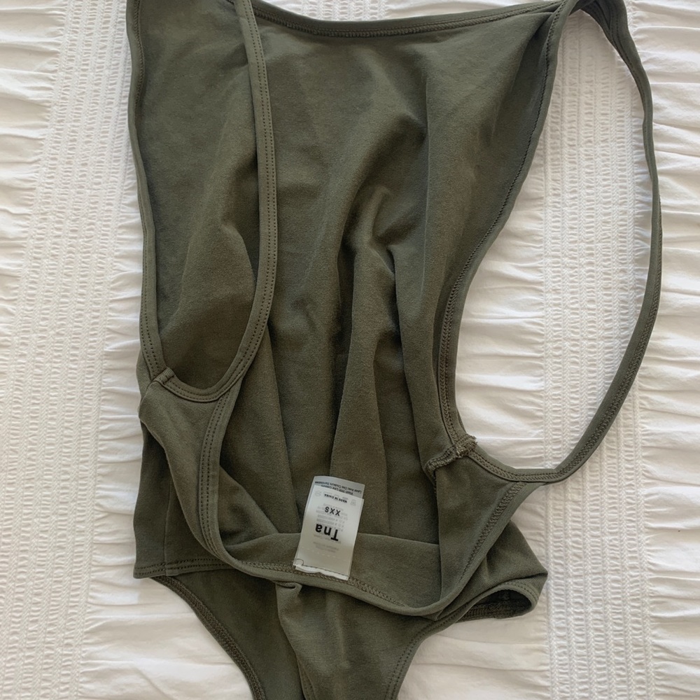 Aritzia TNA bodysuit